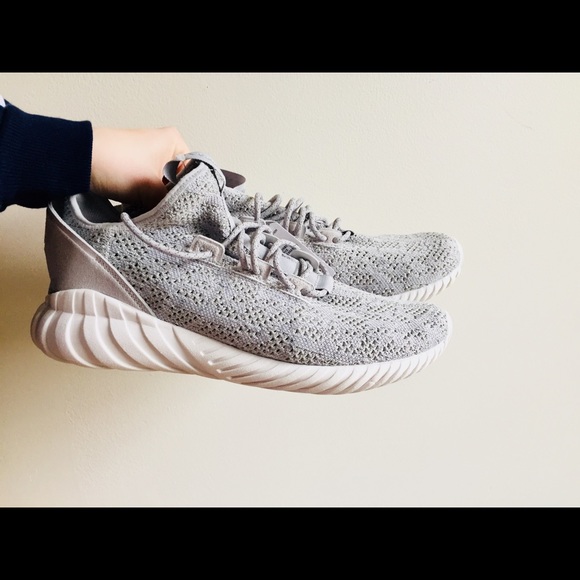NWOB Adidas Tubular Doom Sock Primeknit - Picture 5 of 7